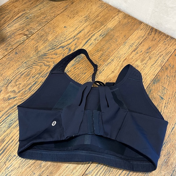 LULULEMON Navy Crossback Sports Bra 38D - Picture 7 of 8